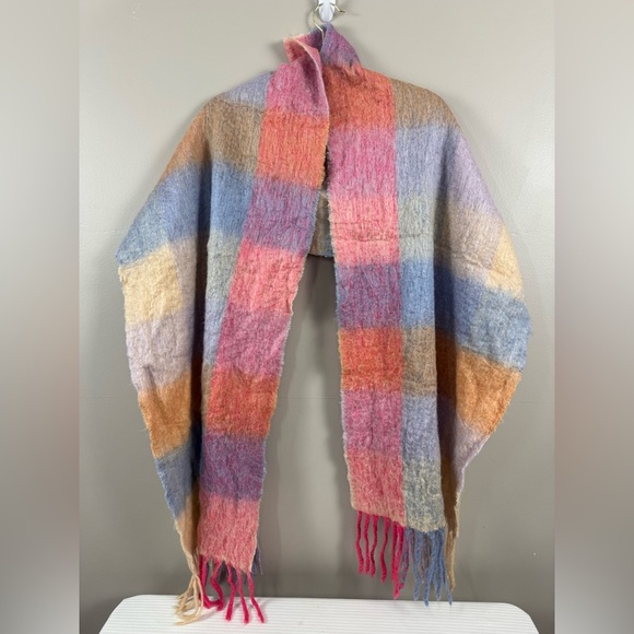 5 for $25| Vibrant color winter super soft plaid scarf 18x 70 approximate - Picture 1 of 6